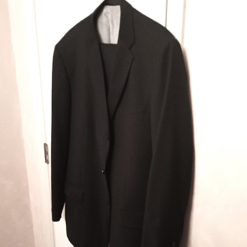 Axcess Men's Dark Blue/Black Pinstripe Suit